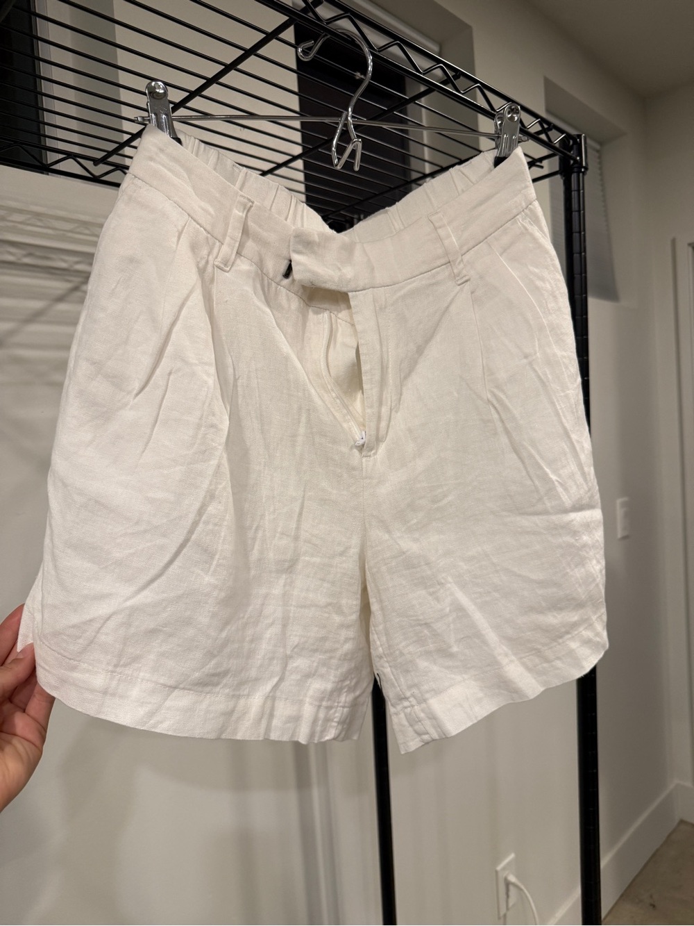 Target Cream High-Waist Pleated Linen-Blend Shorts